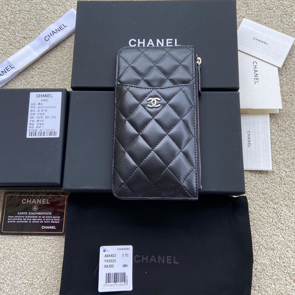 CC Classic Phone Pouch Black Lambskin Sliver Steel 229650