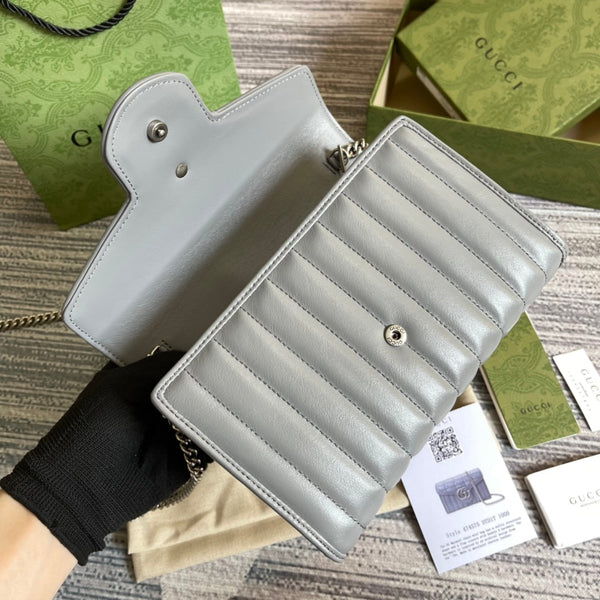 BORSA A TRACOLLA GG MARMONT MINI 20 IN PELLE DI VITELLO GRIGIA