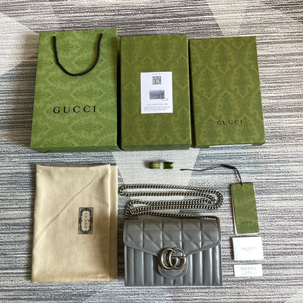 BORSA A TRACOLLA GG MARMONT MINI 20 IN PELLE DI VITELLO GRIGIA