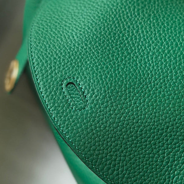 BORSA HM LINDY 30 IN PELLE DI VITELLO VERDE OCEANO CON FERRAMENTA ORO