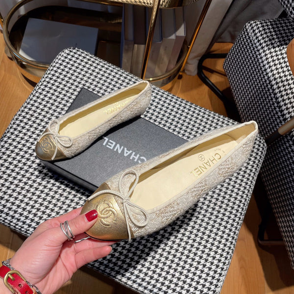 ballerina in tweed bianco oro, pelle di vitello metallizzata oro
