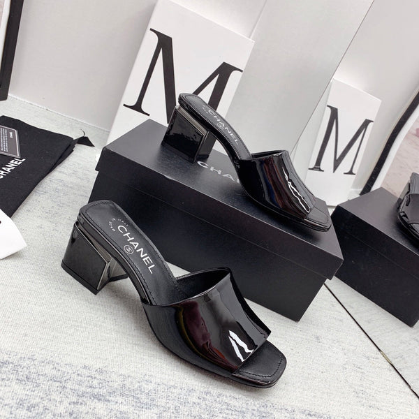 CC 26s Mules Sandals 4.5cm Patent Leather 162898