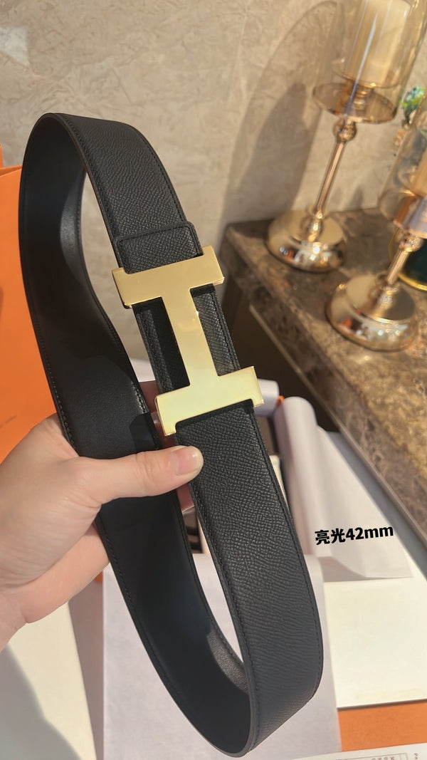 CINTURA HM CONSTANCE CON FIBBIA E CINTURINO REVERSIBILE IN PELLE NERA 42 MM FERRAMENTA ORO