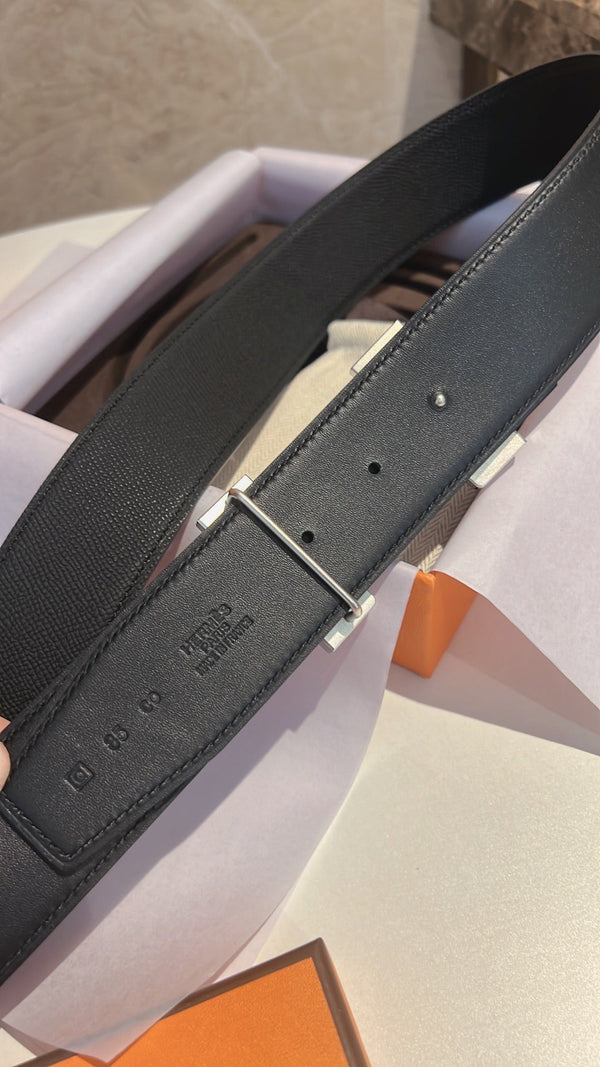 CINTURA HM CONSTANCE CON FIBBIA E CINTURINO REVERSIBILE IN PELLE NERA 42 MM
