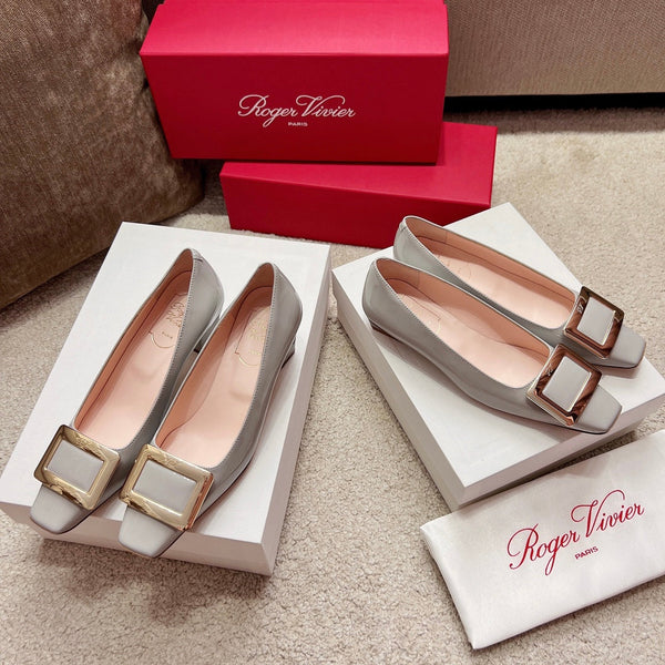 Belle Viv Buckle Square Pumps Grigio Pelle importata dall'Italia