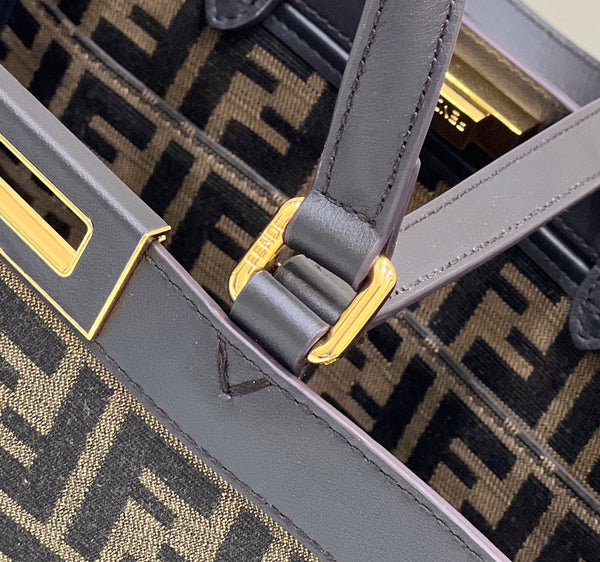 BORSA FENDI TOTE 41 IN TELA MONOGRAMMA MARRONE MIX NERO E FERRAMENTA ORO