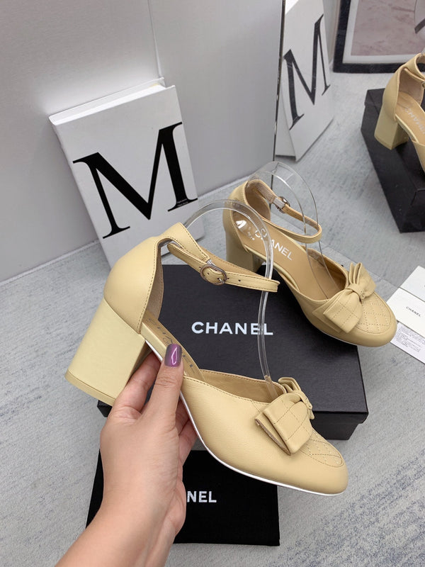 CC 26s Ankle Strap Heels 6cm Leather 163412