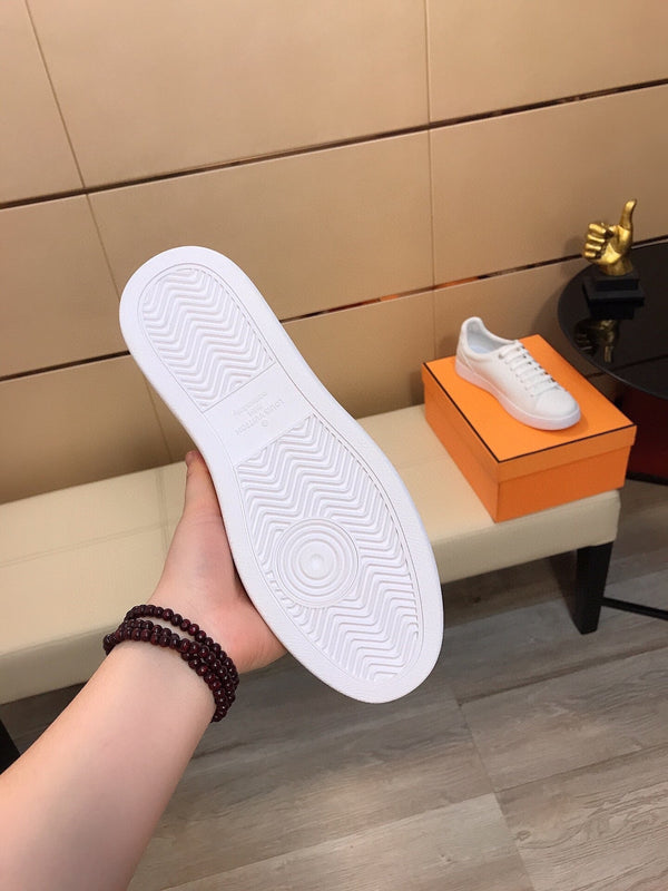 LV TRAINER WHITE CALFSKIN WITH COLORFUL PATTERN