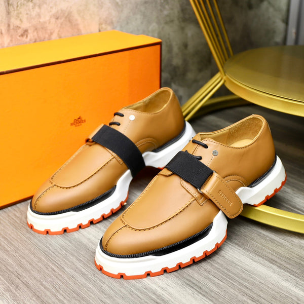 SCARPE ALLACCIATE HM DERBY IN PELLE DI VITELLO MARRONE CHIARO