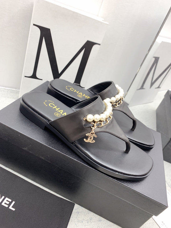 CC 26s Thong Sandals 2cm Pearl Leather 163419