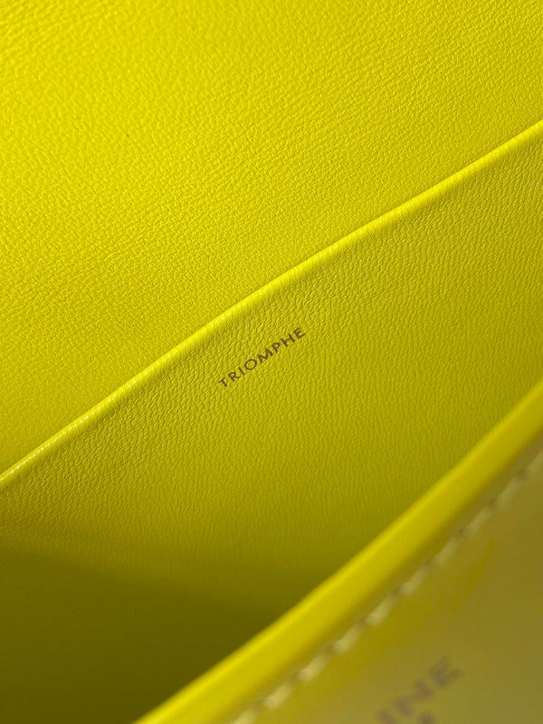 BORSA A SCHIENA CON 20 CATENE IN RILIEVO IN PELLE DI VITELLO GIALLO CHARTREUSE