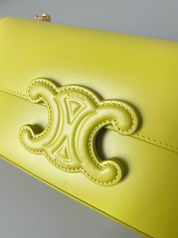 BORSA A SCHIENA CON 20 CATENE IN RILIEVO IN PELLE DI VITELLO GIALLO CHARTREUSE