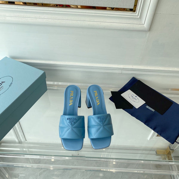 SANDALI CON TACCO IN NAPPA TRAPUNTATA PRA SKY LAMBSKIN