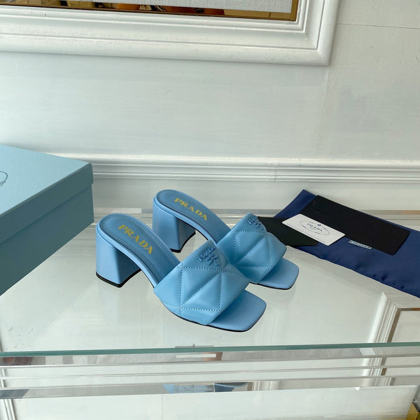 SANDALI CON TACCO IN NAPPA TRAPUNTATA PRA SKY LAMBSKIN