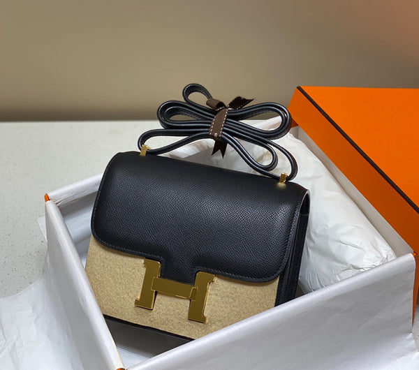constance 24 pelle nera Epsom hardware dorato