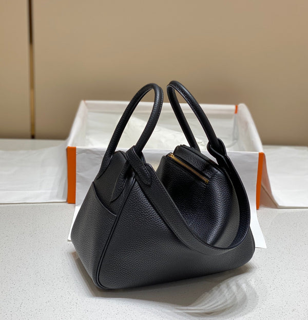 BORSA HM LINDY 30 NERA IN PELLE TAURILLON CLEMENCE