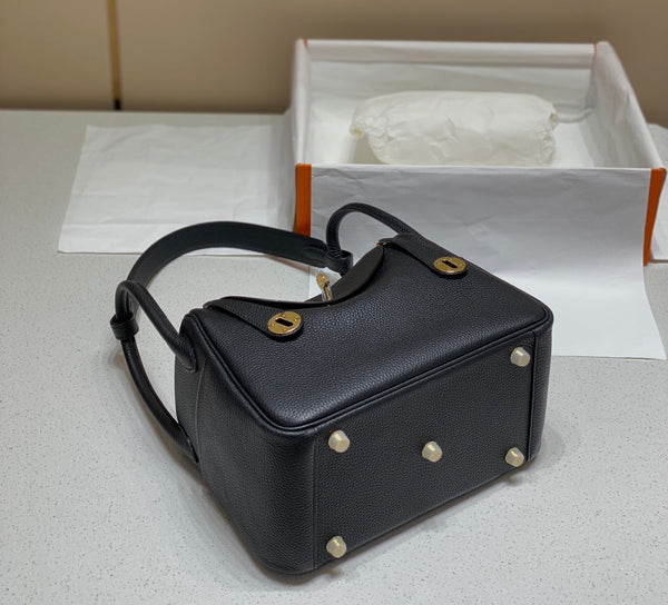 BORSA HM LINDY 30 NERA IN PELLE TAURILLON CLEMENCE