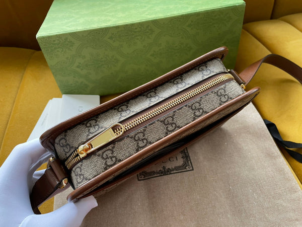 BORSA CON G 22 INTERCETTATA IN TELA EBANO BEIGE E RIFINITURE IN PELLE DI VITELLO MARRONE