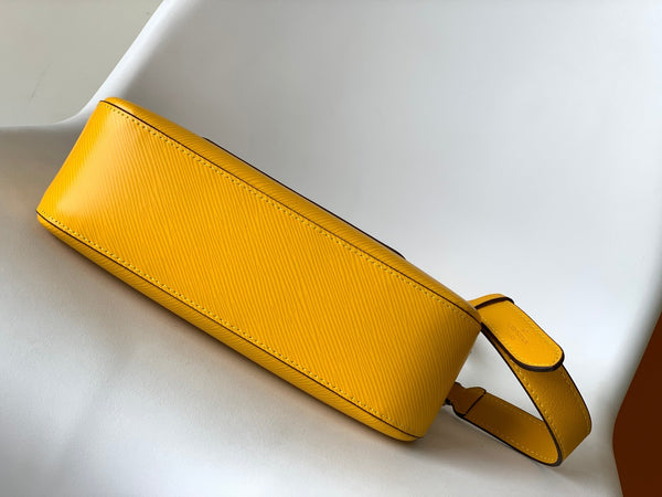 LV Marelle 25cm Pelle bovina Epi Grain gialla Metallo HW