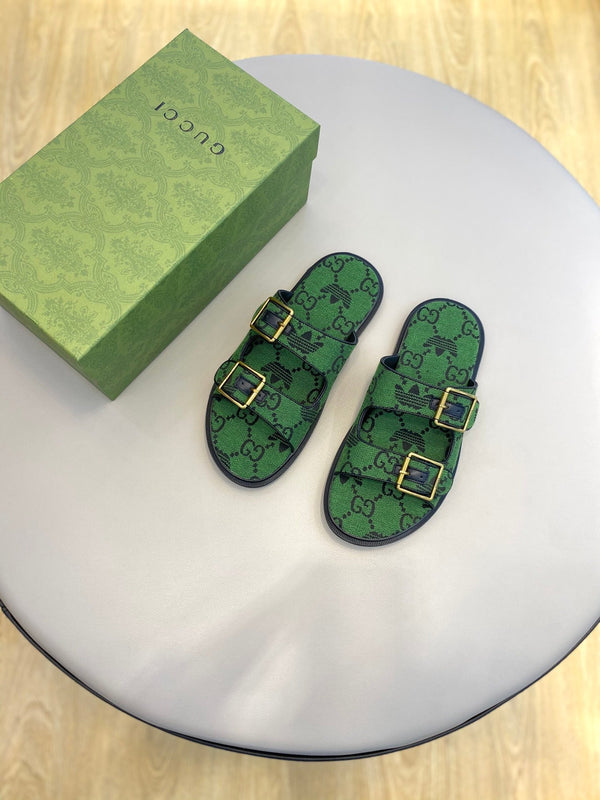 Sandali da uomo GG x Adidas Slide in tela verde 558906