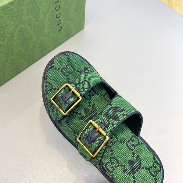 Sandali da uomo GG x Adidas Slide in tela verde 558906