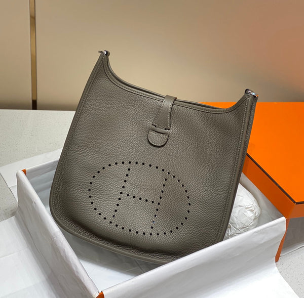 Evelyne 29cm Marrone Scuro Togo Shw