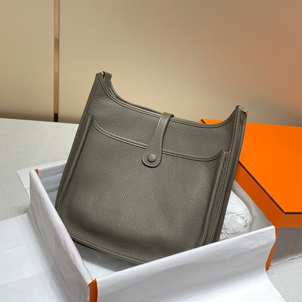 Evelyne 29cm Marrone Scuro Togo Shw