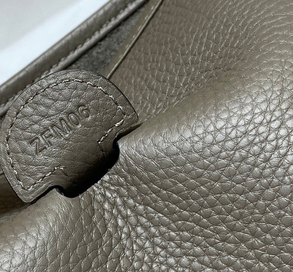 Evelyne 29cm Marrone Scuro Togo Shw