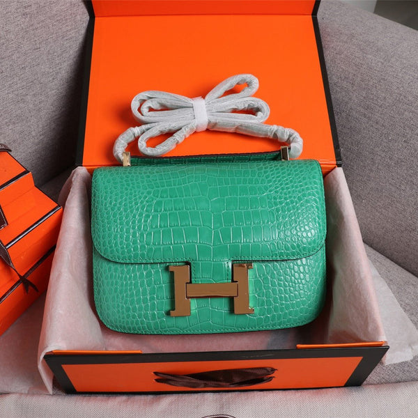 HM CONSTANCE 23 MALACHITE GREEN CROCODILE EMBOSSED CALFSKIN GOLD HARDWARE
