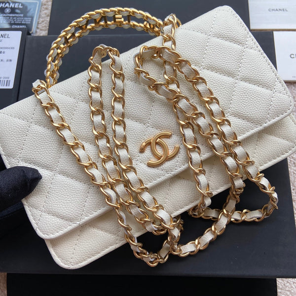 Borsa con patta con logo CC 20 cm Bianco Caviale GHW 235169