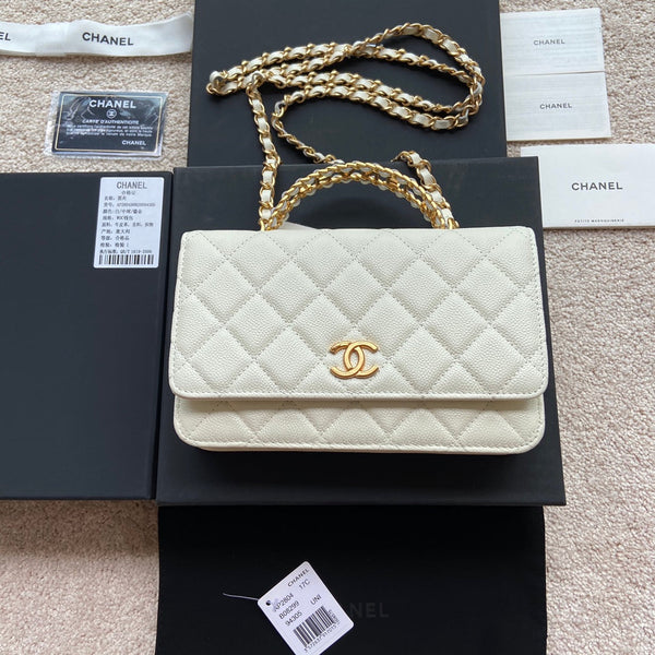 Borsa con patta con logo CC 20 cm Bianco Caviale GHW 235169