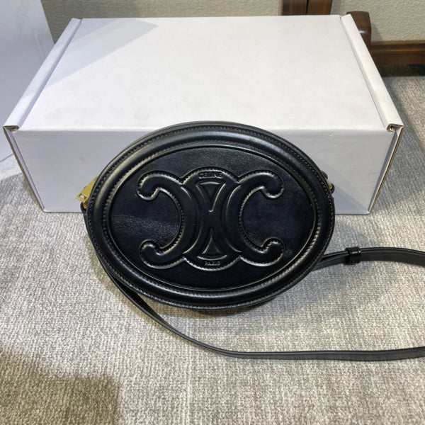 BORSA OVALE 20 IN PELLE DI VITELLO NERA