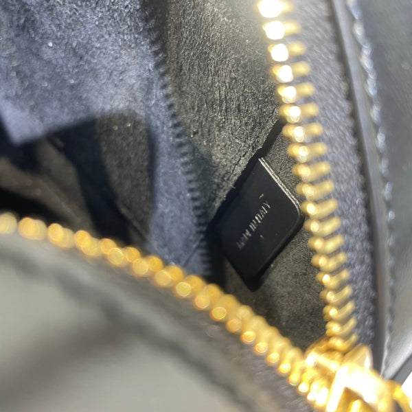 BORSA OVALE 20 IN PELLE DI VITELLO NERA
