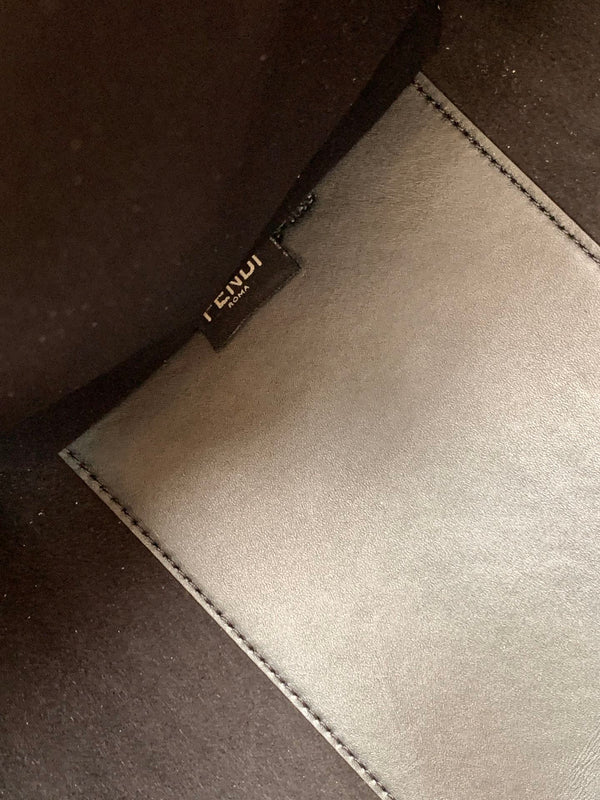 Borsa Fend Sunshine Medium 35 in pelle nera 