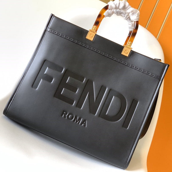 Borsa Fend Sunshine Medium 35 in pelle nera 