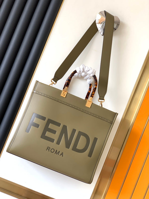 Borsa media Fend Sunshine 35 in pelle oliva 
