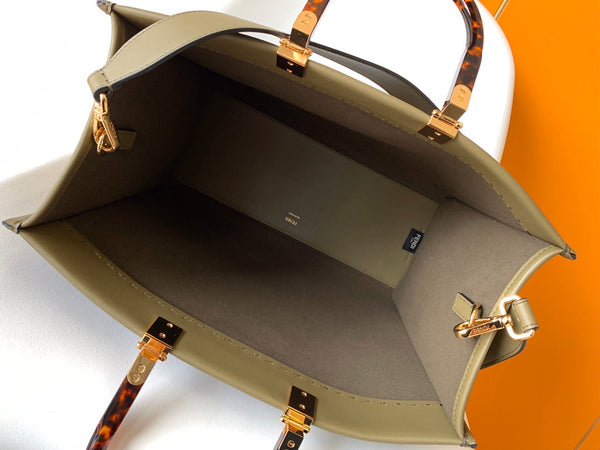 Borsa media Fend Sunshine 35 in pelle oliva 