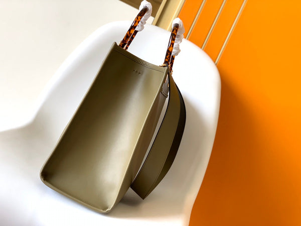 Borsa media Fend Sunshine 35 in pelle oliva 