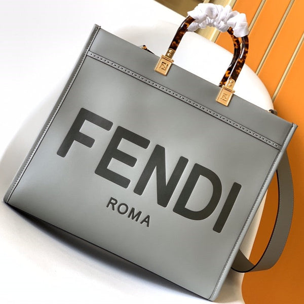 Borsa Fend Sunshine Medium 35 in pelle grigia 