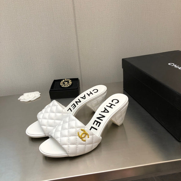 SANDALI TRAPUNTATI A ROMBI DA 6 CM IN PELLE DI AGNELLO BIANCA