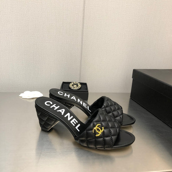 SANDALI TRAPUNTATI A ROMBI DA 6 CM IN PELLE DI AGNELLO NERA