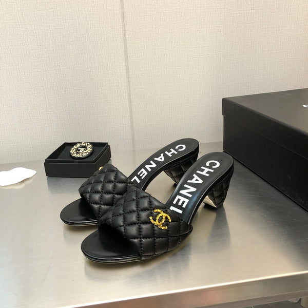 SANDALI TRAPUNTATI A ROMBI DA 6 CM IN PELLE DI AGNELLO NERA