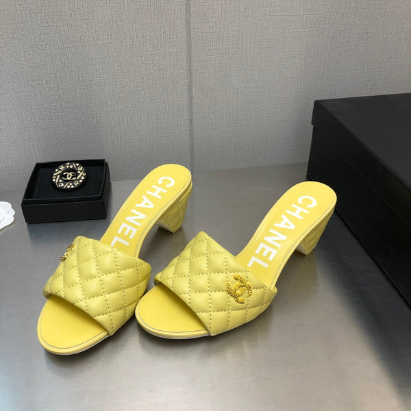 SANDALI TRAPUNTATI A ROMBI DA 6 CM IN PELLE DI AGNELLO GIALLO BRILLANTE