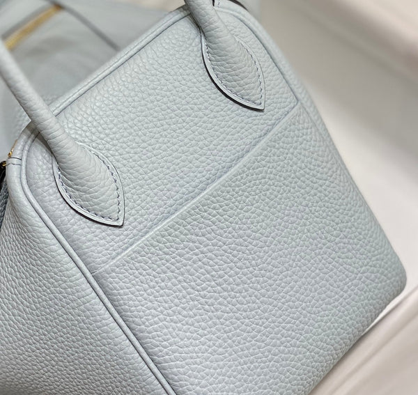 HM LINDY 30 BAG PASTEL BLUE TAURILLON CLEMENCE LEATHER