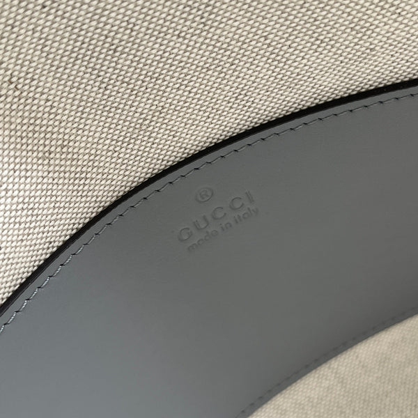 BORSA A TRACOLLA IN PELLE MATELASSÉ 23 IN PELLE DI VITELLO GOFFRATA GRIGIA, FERRAMENTA ORO