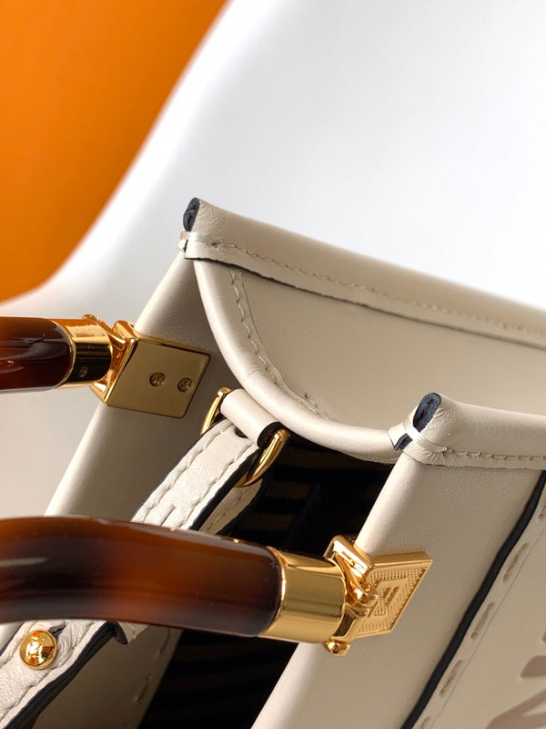 Borsa shopper Fend Mini Sunshine 18 in pelle bianca 