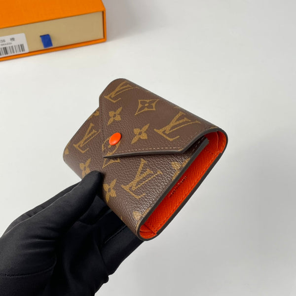 Portafoglio LV M41938 Victorine in tela monogramma marrone arancione 221669