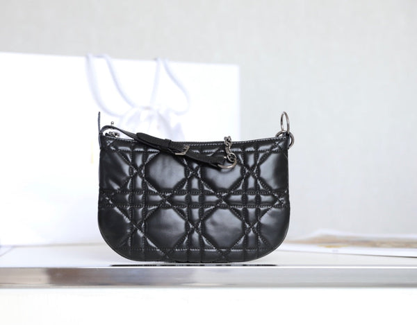 MINI CARO BAG 25 IN PELLE DI AGNELLO NERA