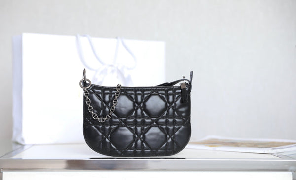 MINI CARO BAG 25 IN PELLE DI AGNELLO NERA