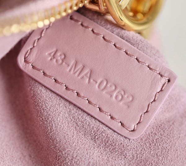 MINI CARO BAG 25 IN PELLE DI AGNELLO ROSA CHIARO